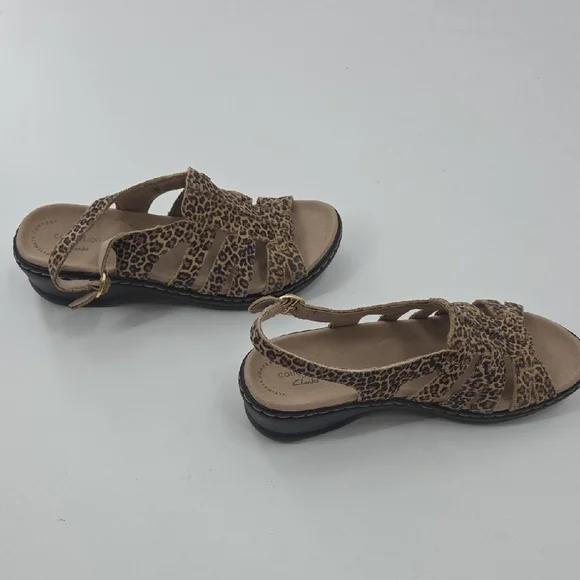Clarks Cheetah Pattern Sandals NEW - Picture 7 of 16